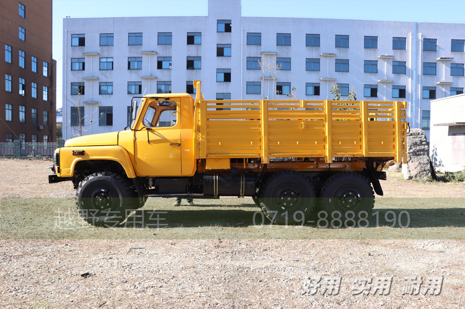 东风六驱越野车,东风四驱越野车,六驱卡车底盘,四驱越野车底盘