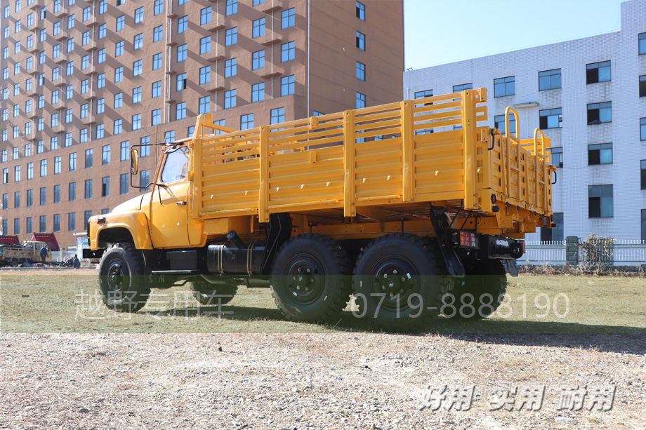 东风六驱越野车,东风四驱越野车,六驱卡车底盘,四驱越野车底盘