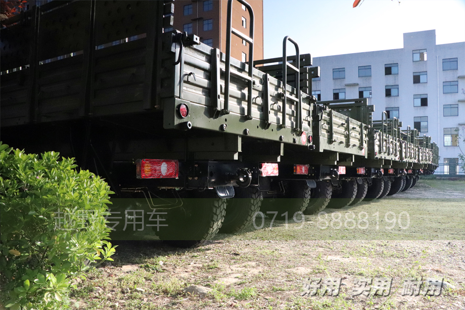 越野卡车,EQ2102,出口型卡车,卡车出口,六驱卡车