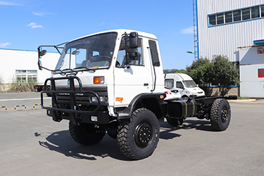 四驱EQ2070越野底盘加长款_4×4东风153卡车改装直销_平头4*4越野卡车底盘厂家