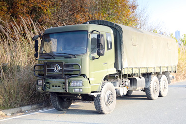 EQ2102六驱柴油货车_东风6x6越野专用型卡车_190/210马力运兵车