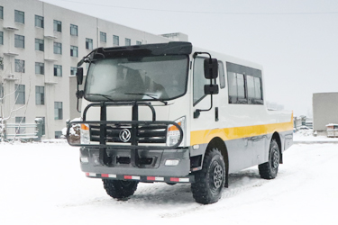 东风四驱14座电力施工抢修车_4×4平头11座越野工程车_专用抢险救灾车