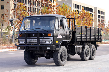 东风六驱EQ2102G/246越野运兵车_6×6平头153底盘改装载货汽车_3.5吨级排半经典卡车