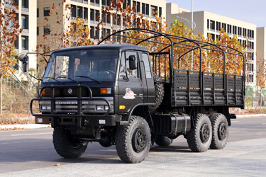 6×6平头153底盘改装载货汽车_东风六驱EQ2102G/246越野运兵车_3.5吨级排半经典卡车